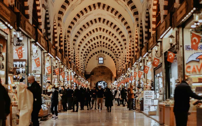 People in Grand Bazaar